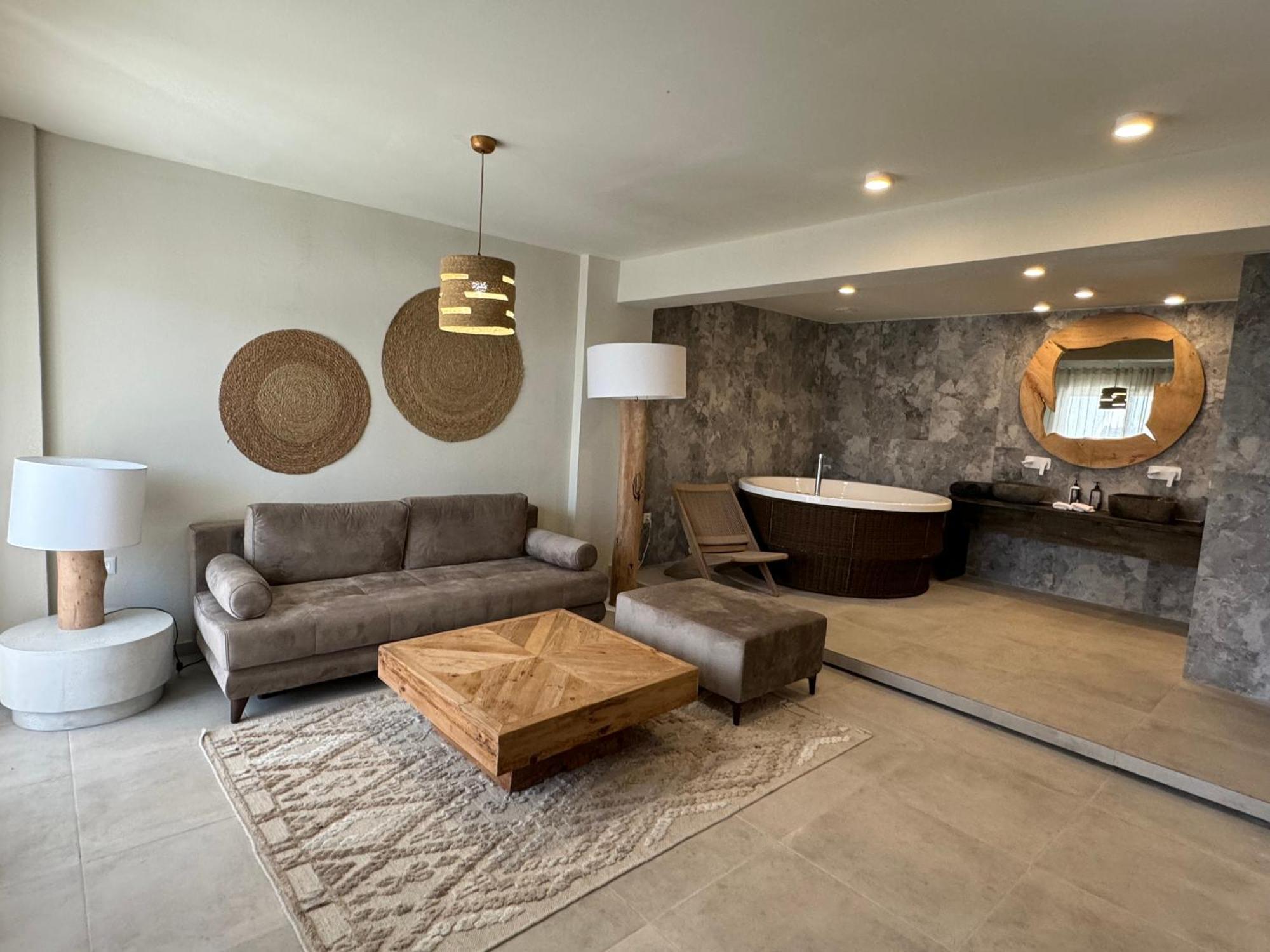 The Noverian Bios Santorini Boutique Hotel Fira  Bilik gambar